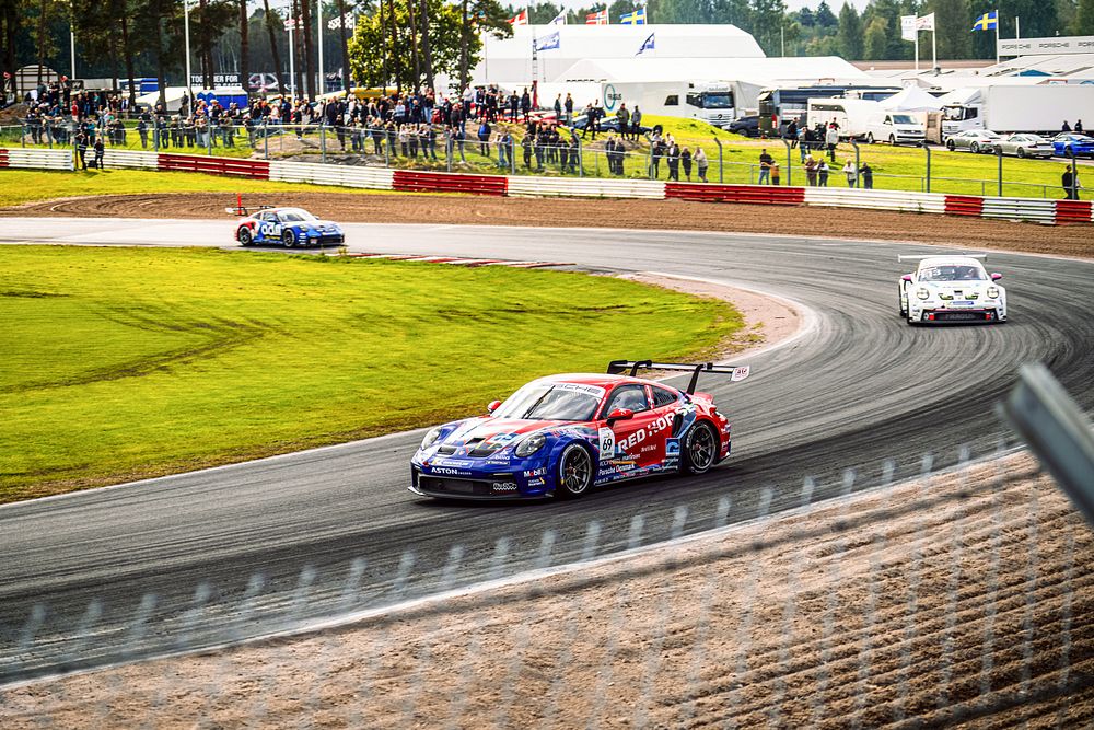 Gustav Krogh tæt på sejr i Porsche Carrera Cup-finale.
(Foto: Porsche Carrera Cup Scandinavia)